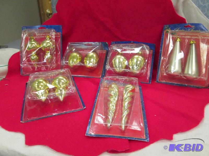 Qty 6 different kinds of ornament...