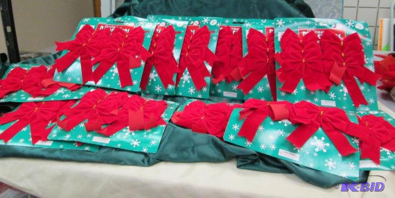 Qty 12 Christmas decorations bows...