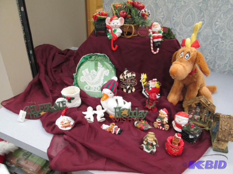 Assortment of figurines...