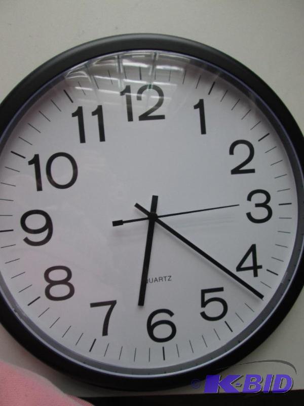 Universal wall clock...