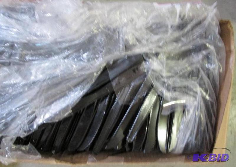 dixie knifes heavy weght box of 1000...