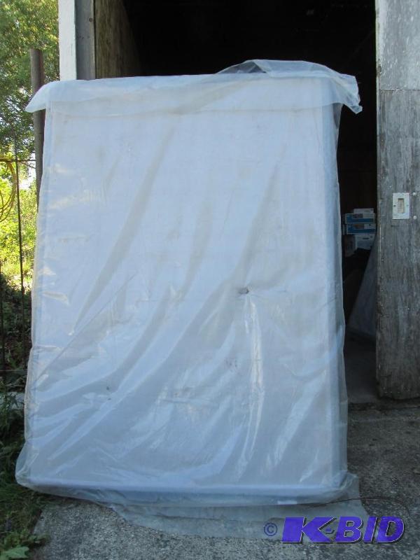 serta full size boxspring, new, crack in the ...