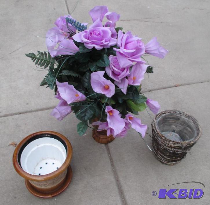 lot of 3 flower pots one with purplish flower...