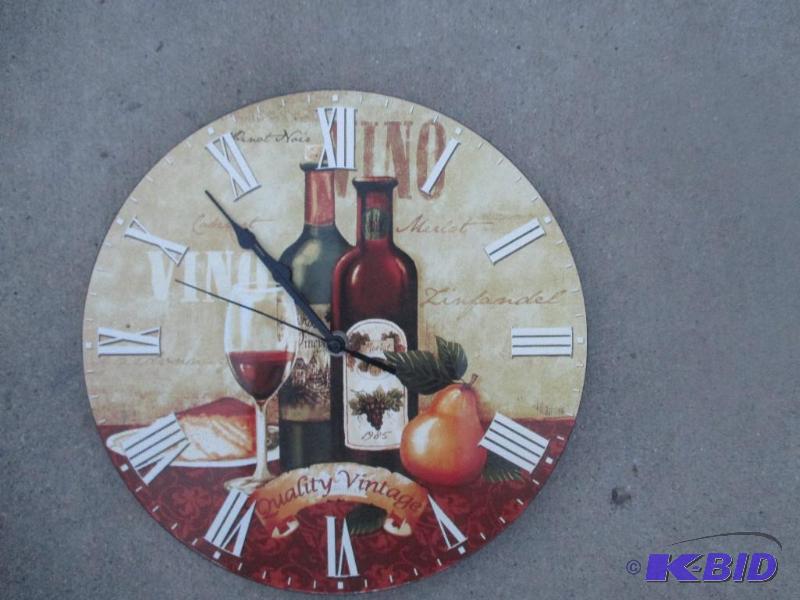 little decorative clock...