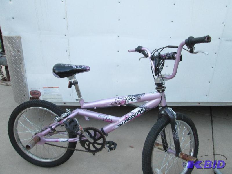 Girls free style pink Mongoose bike...