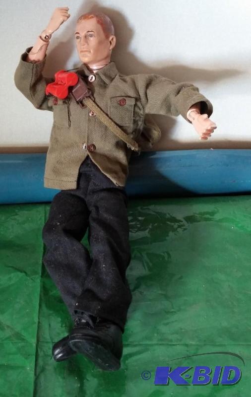 1964 Hasbro GI Joe with Binoculars and Back P...