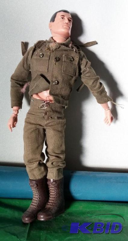 1964 Hasbro GI JOE Action Army in Uniform-COM...