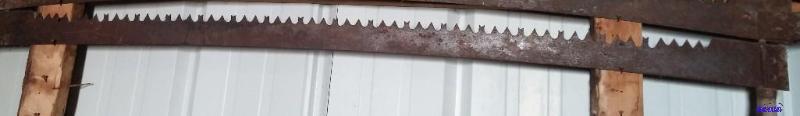 Vintage 2 man saw...