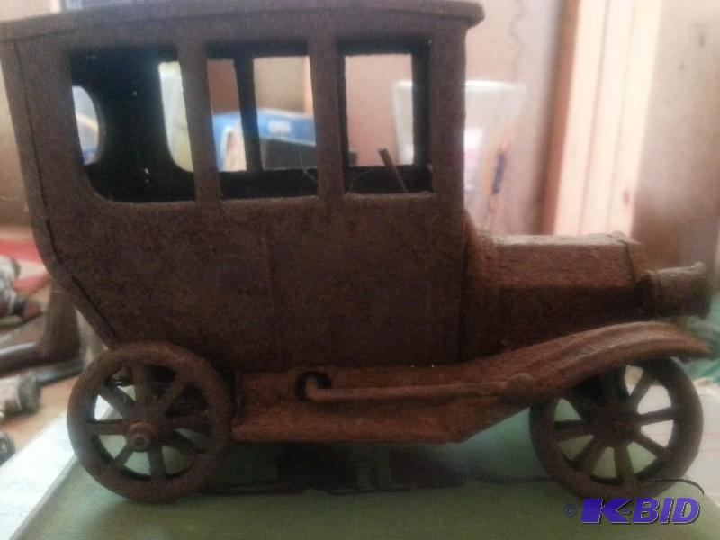5&quot Vintage Model T Metal Toy car...