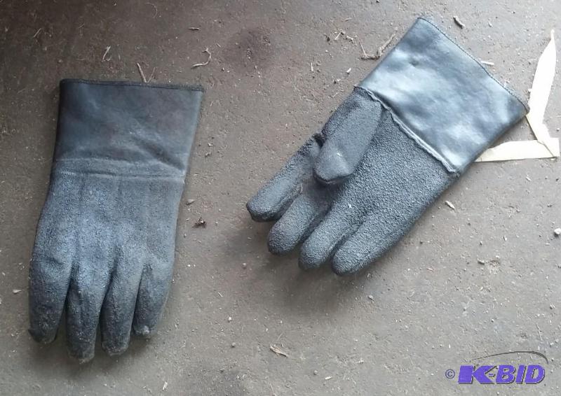Welding Gloves...