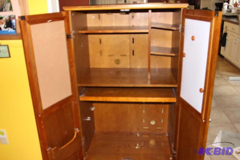 Closing Computer cabinet...