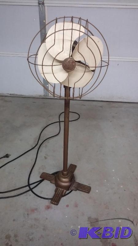EXCELLENT SHAPE Vintage General Electric Fan-...