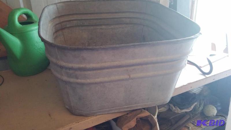 Vintage Galvanized Square Wash Tub 62...