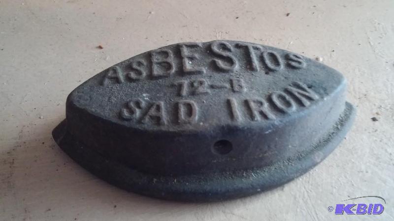Asbestos Sad Iron 72-B Dover Mfg. Co Ohio Clo...