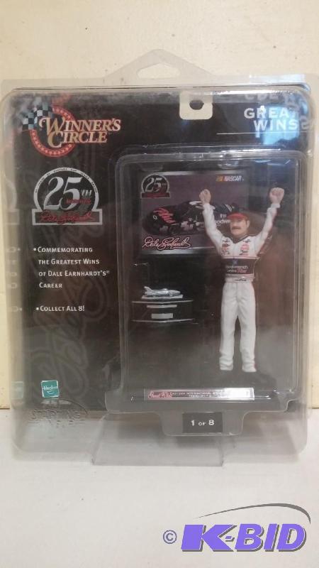 DALE EARNHARDT STARTING LINE UP FIGURE NEVER ...