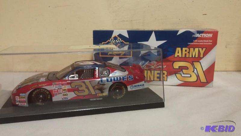MIKE SKINNER #31 LOWES ARMED FORCESARMY 2000...