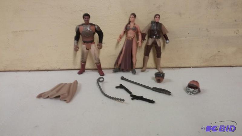 LOT OF 3 LOOSE FIGURES 1 LANDO SKIFF GUARD, L...