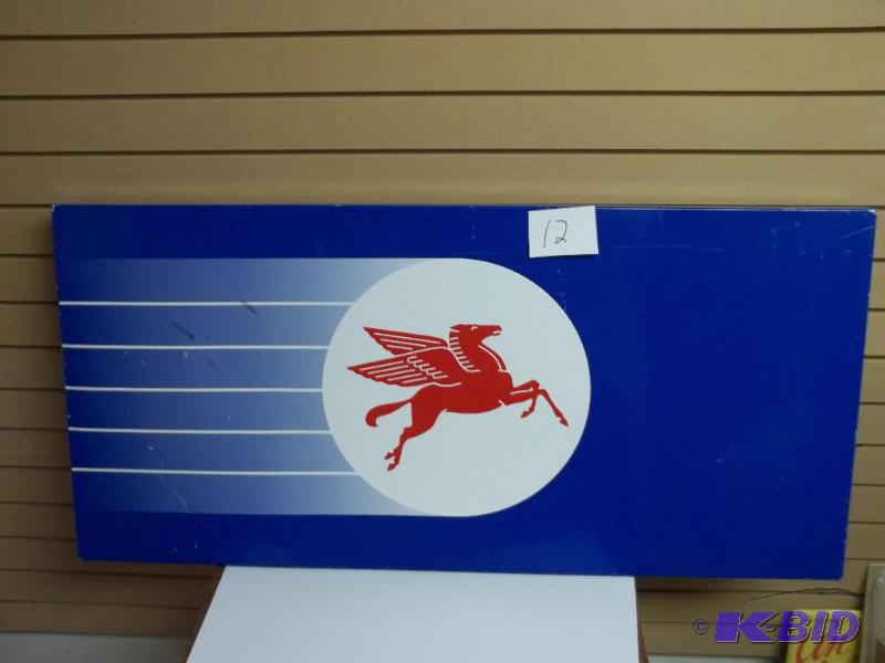 Mobil sign, 43x20 from a Mobil display...