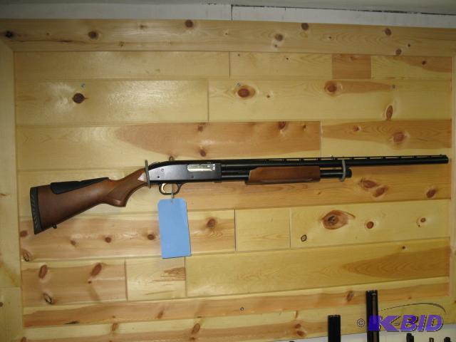 lot 17 image: Mossberg 500A pump shotgun SN T072690 Calibe...