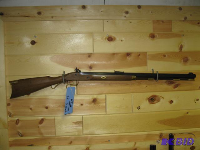 lot 27 image: Traditions Hawken Woodsman Muzzle Load Rifle ...