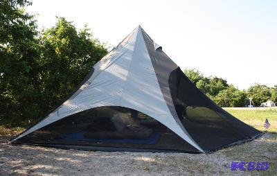 20 Party House, roof vents, steel center pol...