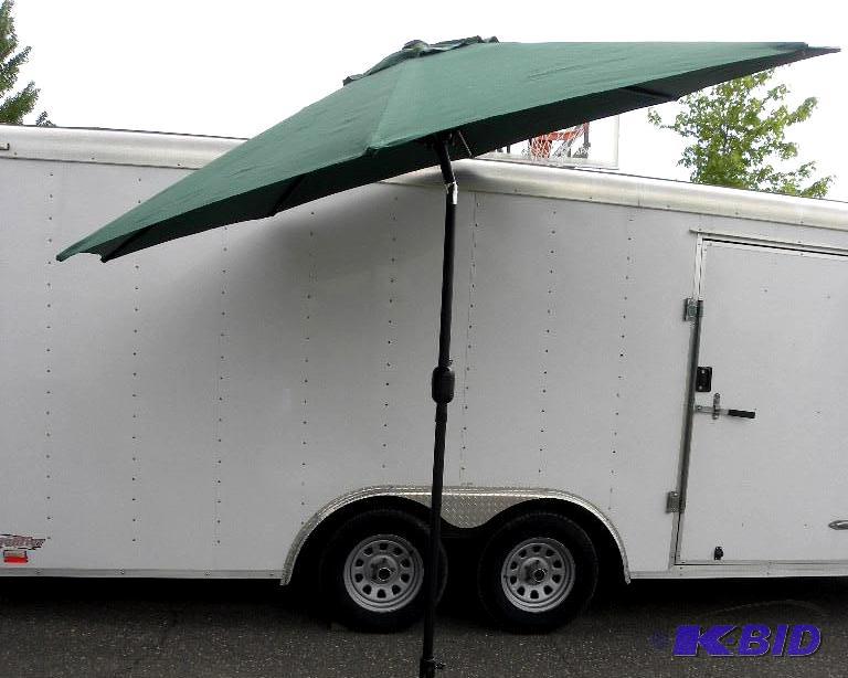 9 Deluxe Market Umbrella, green, 8 steel rib...