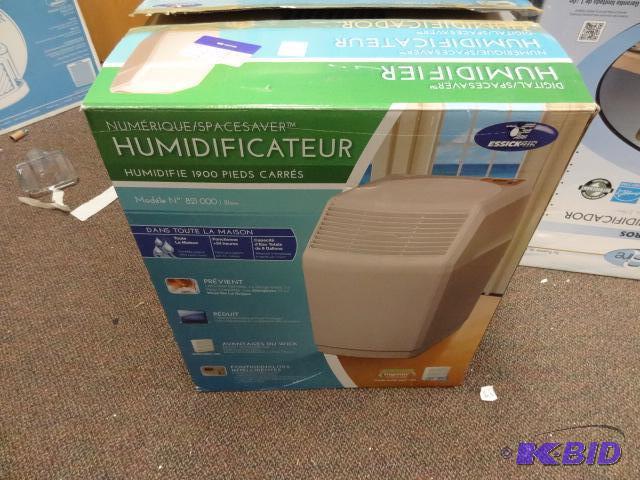 lot 200 image: STORE RETURN Essick Digital Spacesaver Humidi...