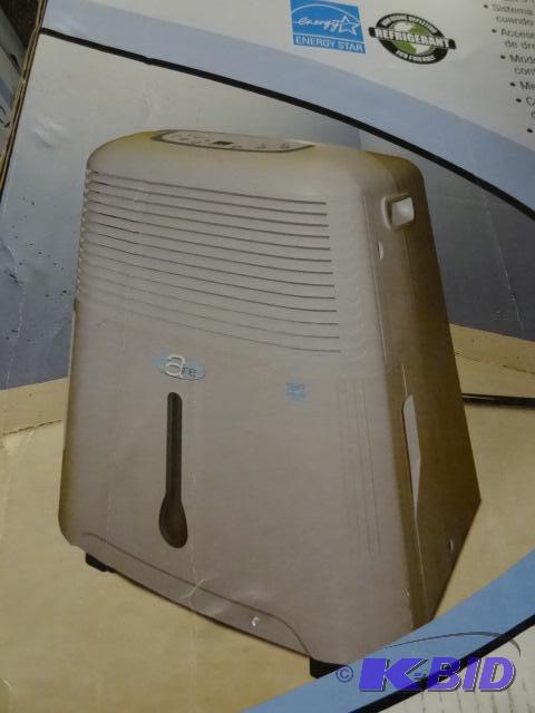 lot 202 image: USED PerfectAire 31 Pint DeHumidifier. Tested...