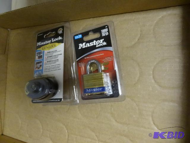 lot 215 image: NEW qty 1 Master Lock GunLock Trigger Lock wi...