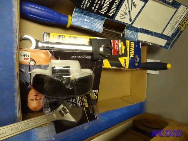 lot 259 image: NEW Tool Lot incl. IRWIN Dovetail and Jam Saw...