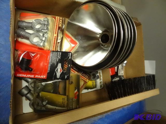 lot 262 image: NEW Automotive LOT incl. Qty 8 Metal Funnels,...