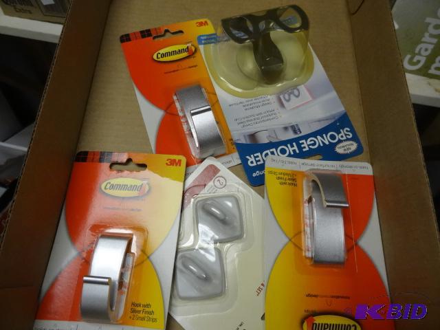 lot 266 image: Qty 5 NEW Stick Up Hooks incl qty 3  3 M Comm...