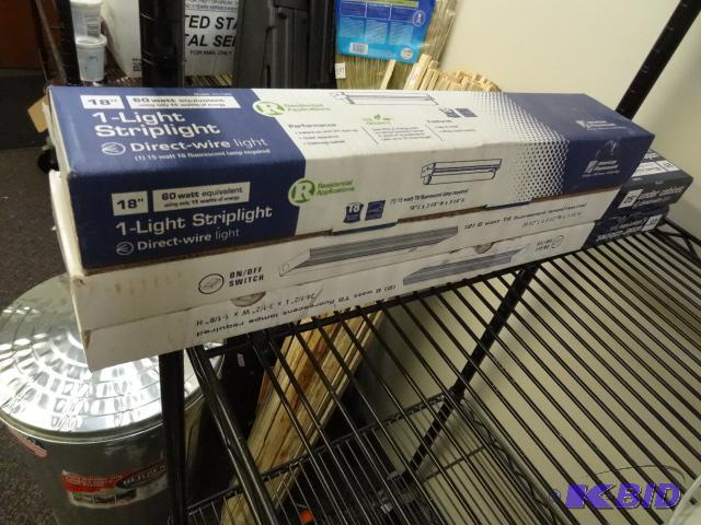 lot 279 image: Qty 3 NEW Under Cabinet Flourescent Light Fix...