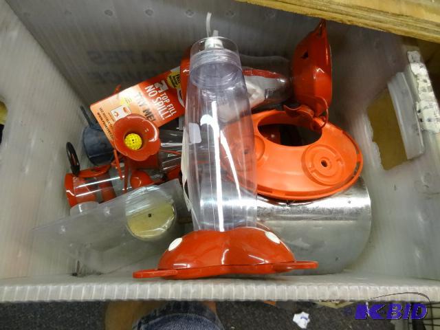 lot 289 image: LARGE LOT GARDEN ITEMS incl. ENTIRE BOX incl....