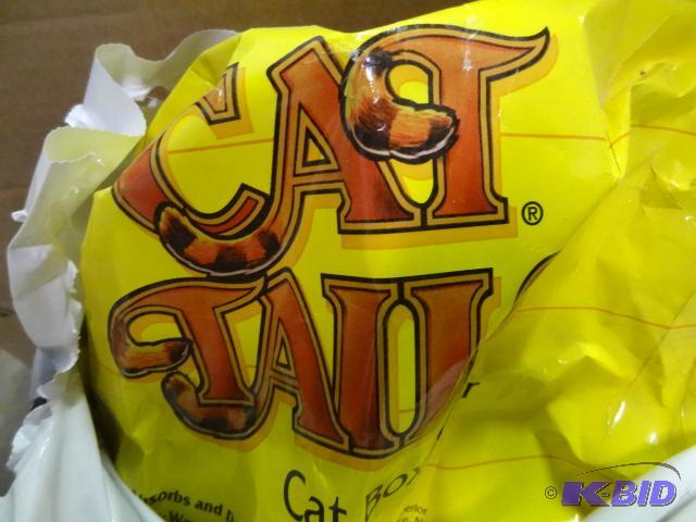 lot 35 image: Approx 50 lbs Cat Tails Kitty Litter...