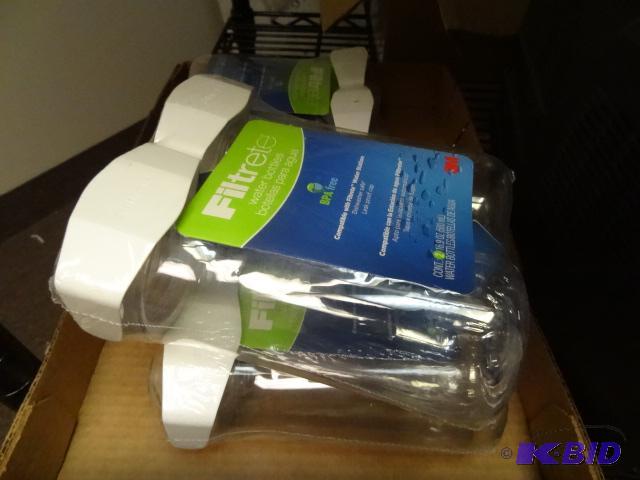 lot 59 image: Qty 7 NEW Water Bottles incl. Qty 6 3M Filtre...