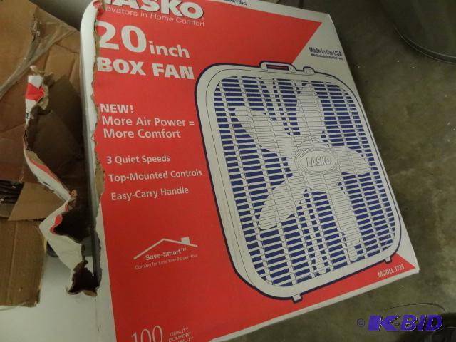 lot 95 image: NEW in Box LASKO 20 Box Fan. Model 3733. Oute...