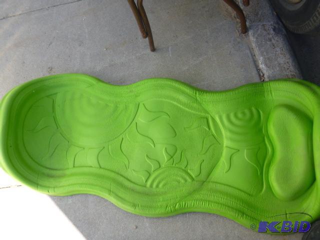 lot 111 image: Pool or Lake Float...