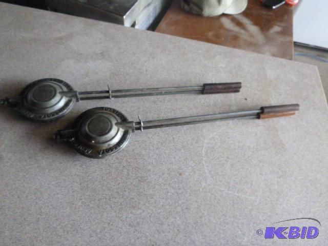lot 136 image: 2 Campfire Toasters...