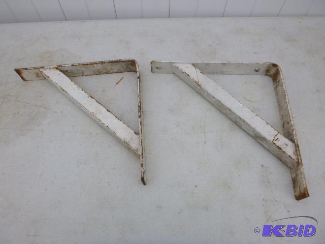 lot 172 image: 2 Steel Shelf Brackets 14" X 14"...