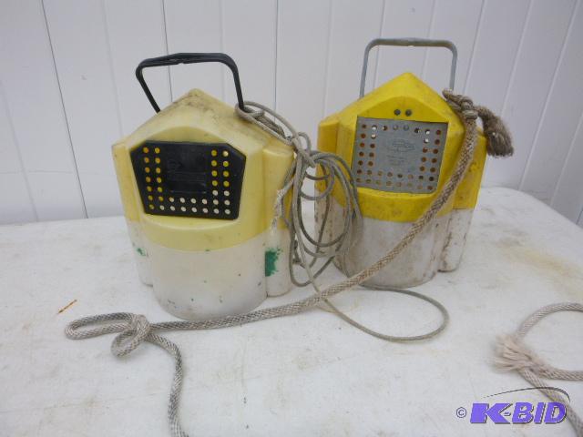 lot 173 image: 2 Flow-Troll Minnow Buckets...