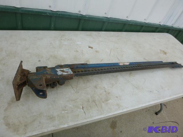 lot 23 image: Hi-Lift Jack...