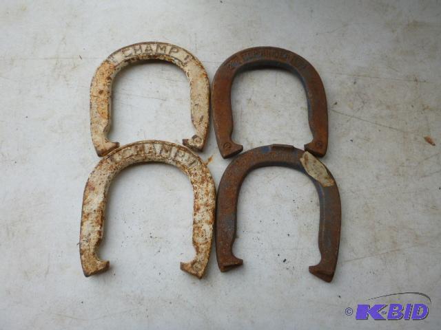 lot 237 image: 4 Horseshoes ...