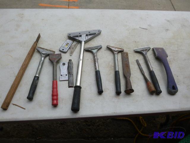 lot 256 image: Lot of Miscellaneous Scrapers...