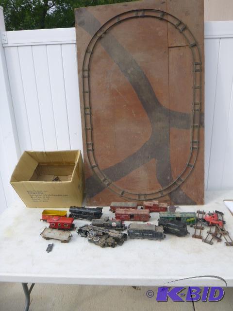 lot 282 image: Train Set with Metal Track...