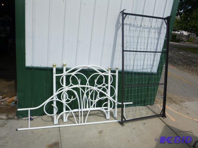 lot 31 image: Day Bed...