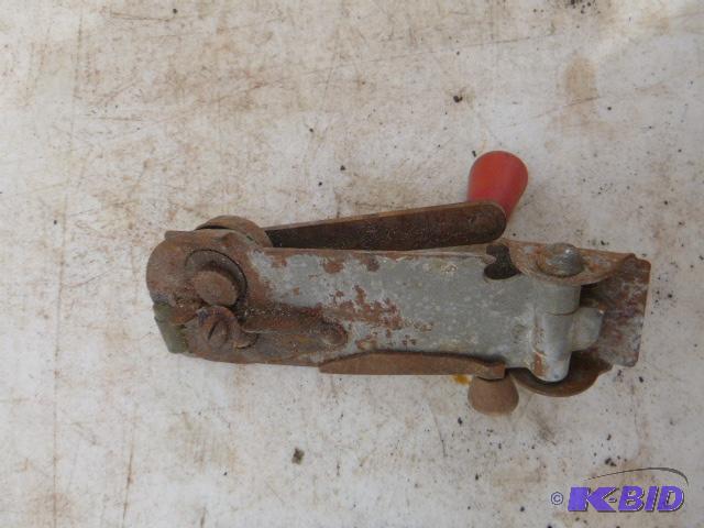lot 326 image: Vintage Can Opener...