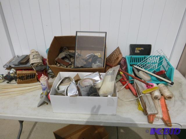 lot 337 image: Large Lot of Miscellaneous Garage Items...
