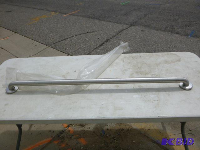 lot 36 image: Bobrick Handicap Bar Model #B-6806.99x48 - 48...
