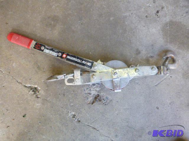 lot 73 image: Ingersol-Rand 2,000 lb. Come Along...